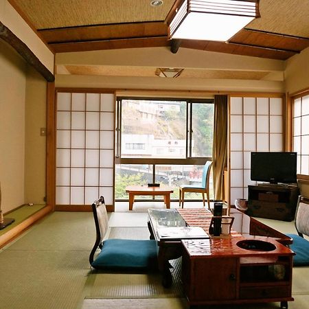 ホテル 熱川温泉 源泉湯守り 玉翠館 東伊豆町 エクステリア 写真