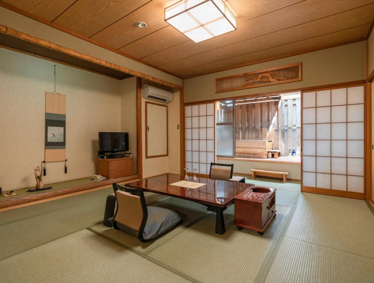 ホテル 熱川温泉 源泉湯守り 玉翠館 東伊豆町 エクステリア 写真