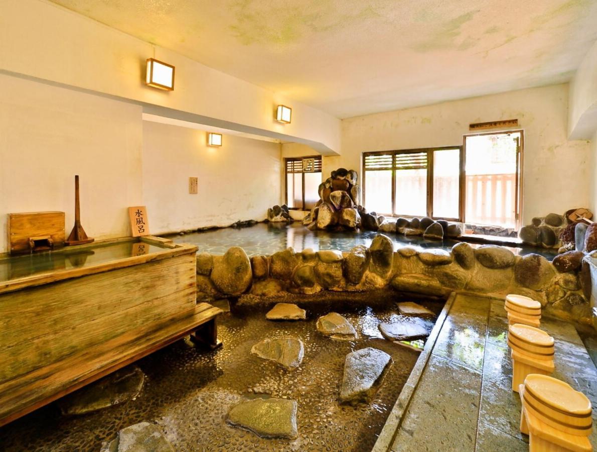 ホテル 熱川温泉 源泉湯守り 玉翠館 東伊豆町 エクステリア 写真